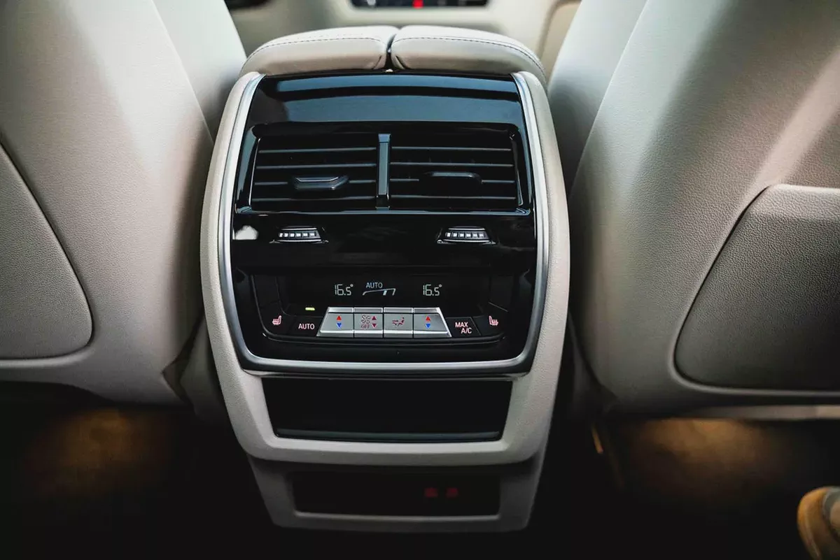 BMW X5 xDrive40i 2026 GCC Specs-10-10