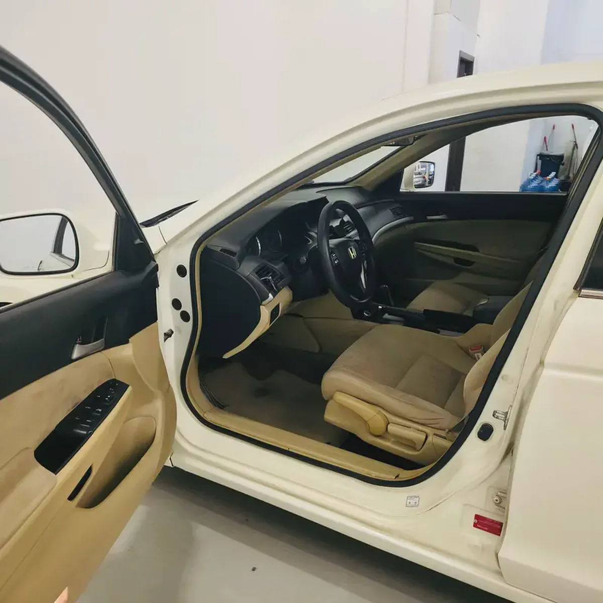 AED 677 PM | HONDA ACCORD LX 2011 | AS IS BASIS | WELL MAINTAINED | GCC-8-8