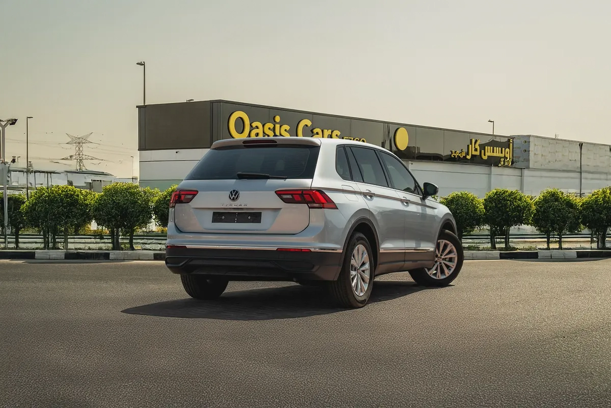 Volkswagen Tiguan Trendline Agency Warranty Full Service History1.4L 2024 Low Mileage GCC