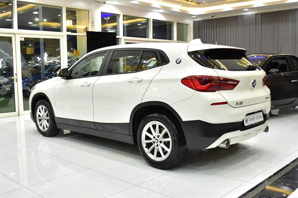 BMW X2 sDrive20i ( 2020 Model ) in White Color GCC Specs-12-12