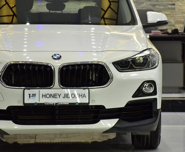 BMW X2 sDrive20i ( 2020 Model ) in White Color GCC Specs