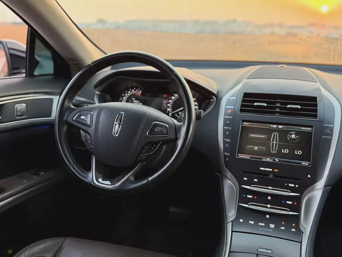 2016 Lincoln MKZ  | GCC Specs | 4-Cyl 2.0L engine-8-8