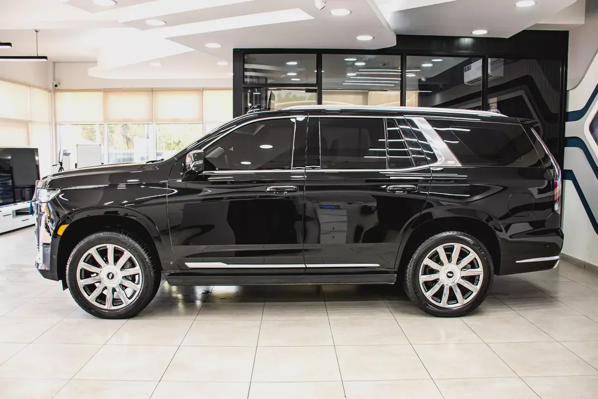 2021 Cadillac Escalade Platinum Luxury-3-3