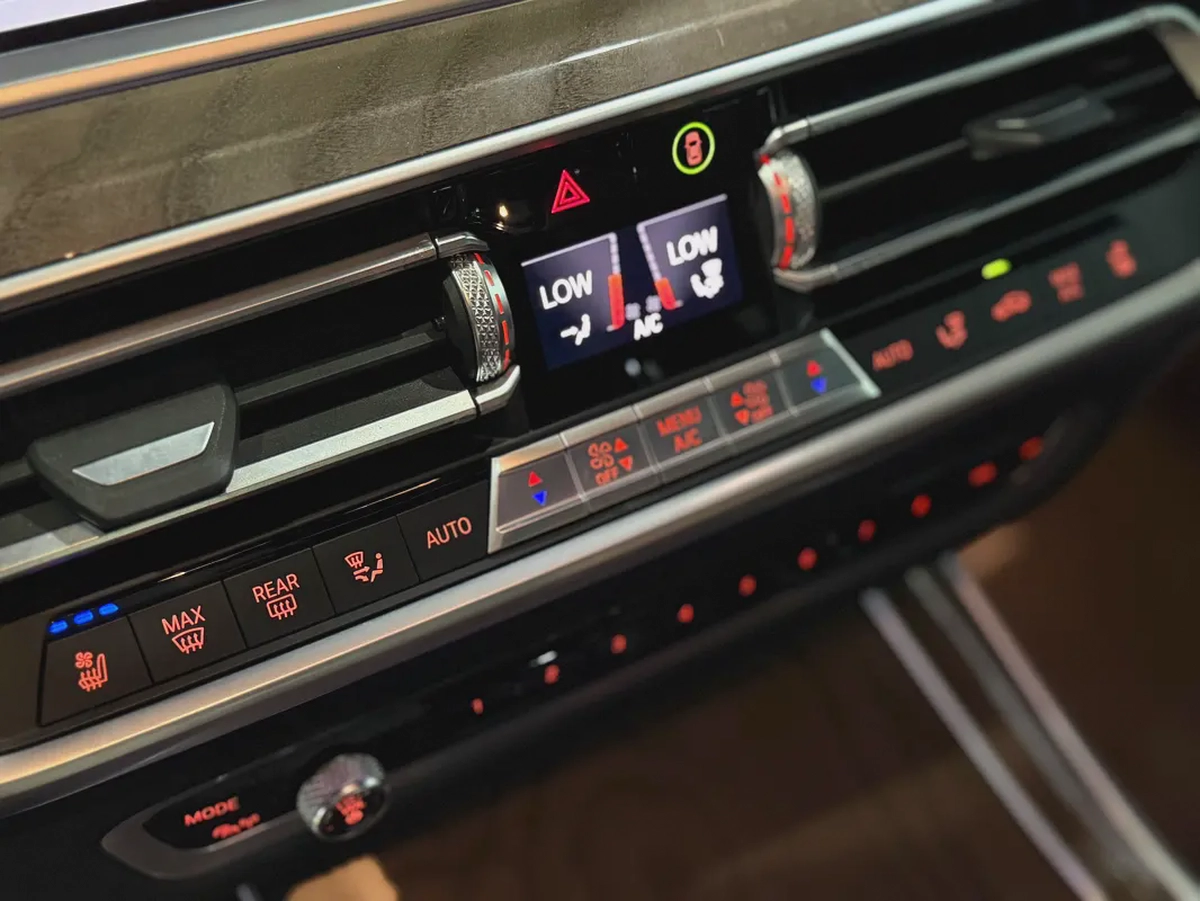 BMW X5 M50i 2019 GCC Specs Contract Service Free