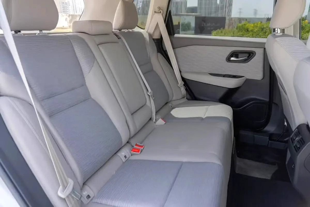 2023 Nissan X-Trail S - GCC Specs - Like New!-4-4