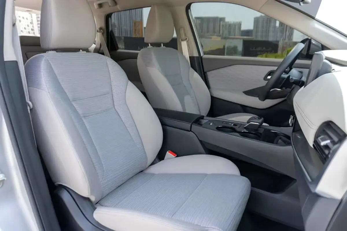 2023 Nissan X-Trail S - GCC Specs - Like New!-3-3
