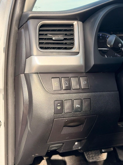 Toyota Highlander Limited 3.6L // 2019 full option// sunroof, leather seats-11
