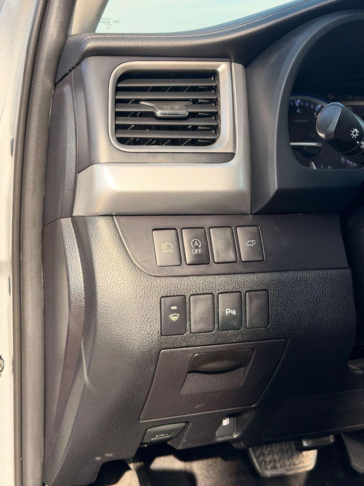 Toyota Highlander Limited 3.6L // 2019 full option// sunroof, leather seats-11-11