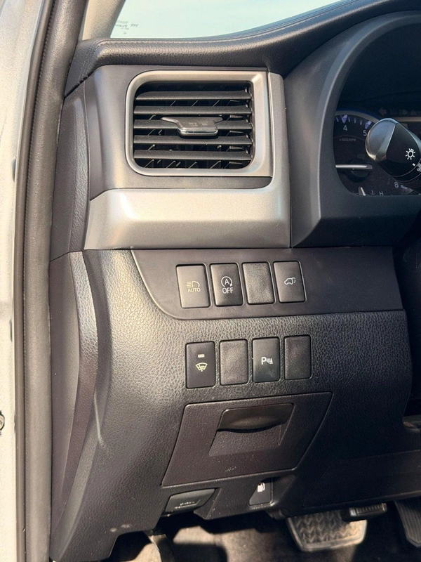 Toyota Highlander Limited 3.6L // 2019 full option// sunroof, leather seats