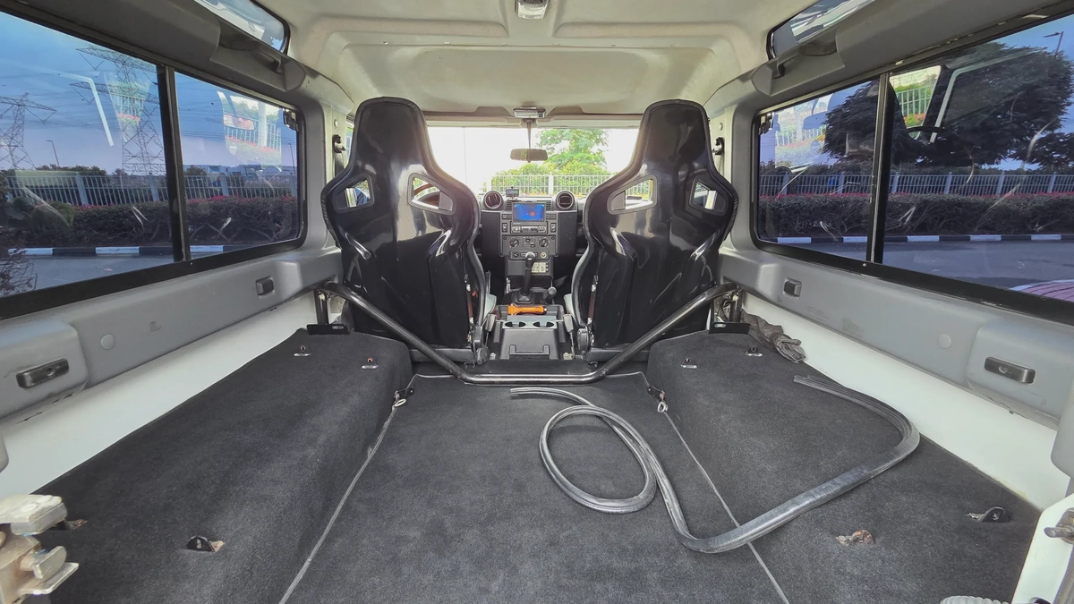 Defender 90 (Diesel Manual)