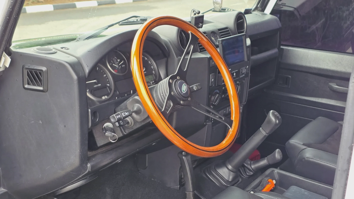 Defender 90 (Diesel Manual)