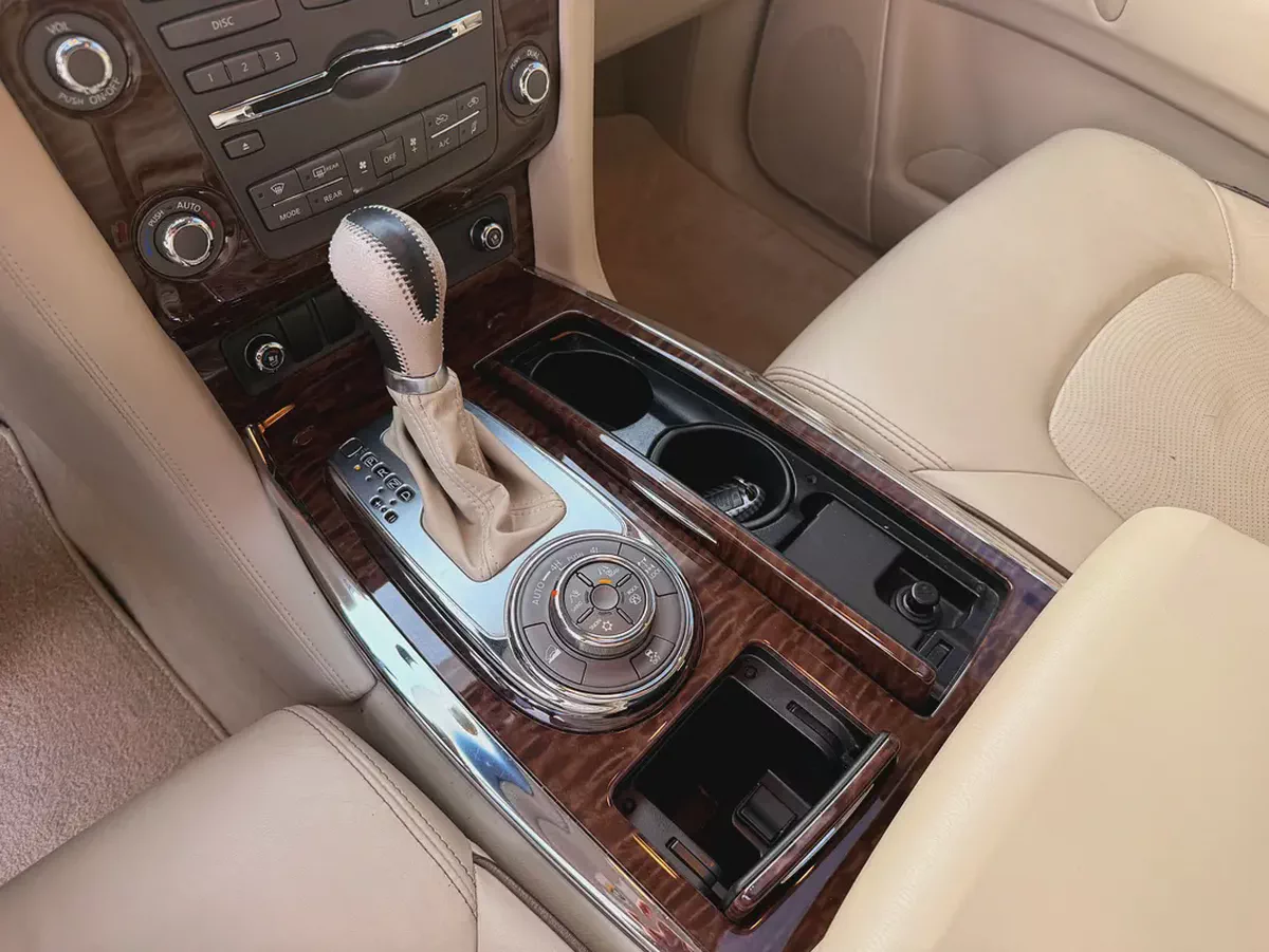 Nissan Patrol 2012 LE Platinum - GCC Specs - Excellent Condition-15-15