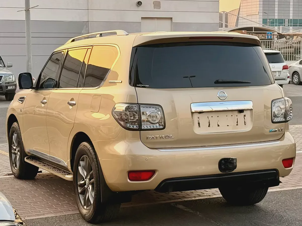 Nissan Patrol 2012 LE Platinum - GCC Specs - Excellent Condition-3-3
