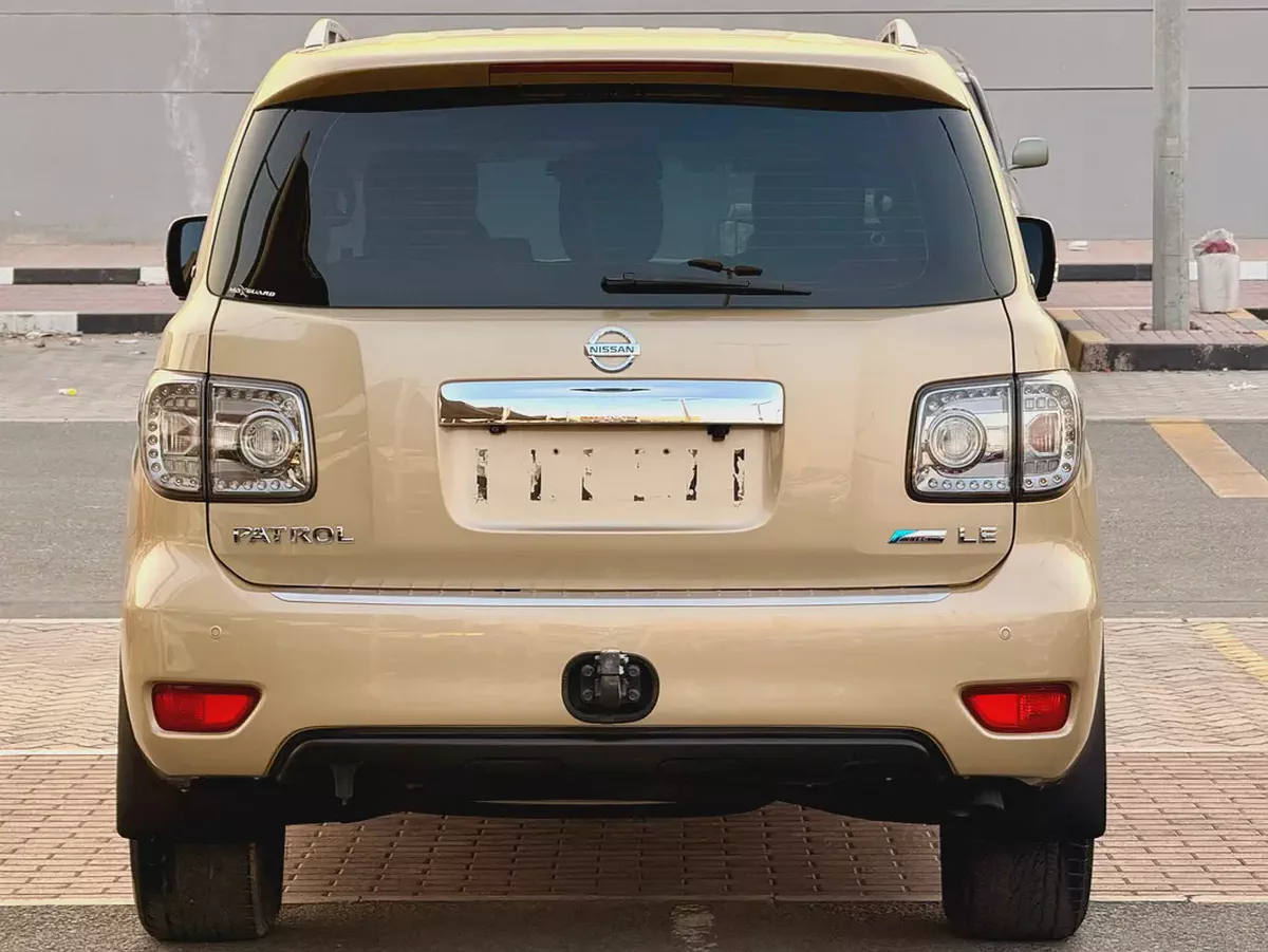 Nissan Patrol 2012 LE Platinum - GCC Specs - Excellent Condition-4-4