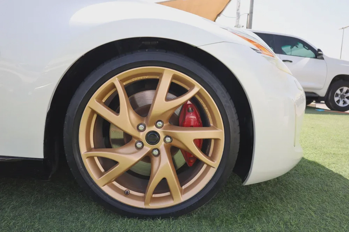 Used Nissan 370z 3.7L Coupe 2015-1-1