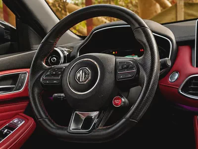UNDER MG WARRANTY | 506 AED PM | TROPHY | GCC SPECS-6