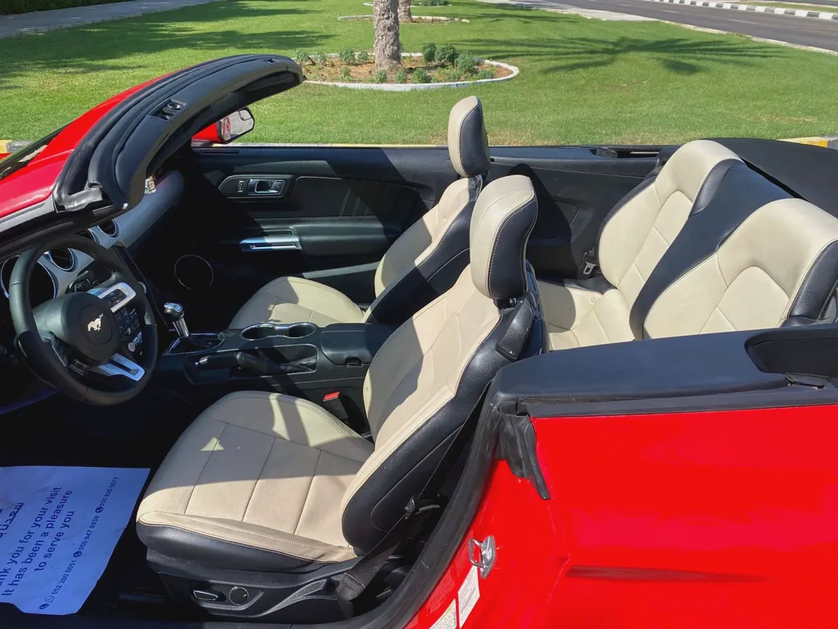 2016 Mustang Ecoboost Premium --4-4