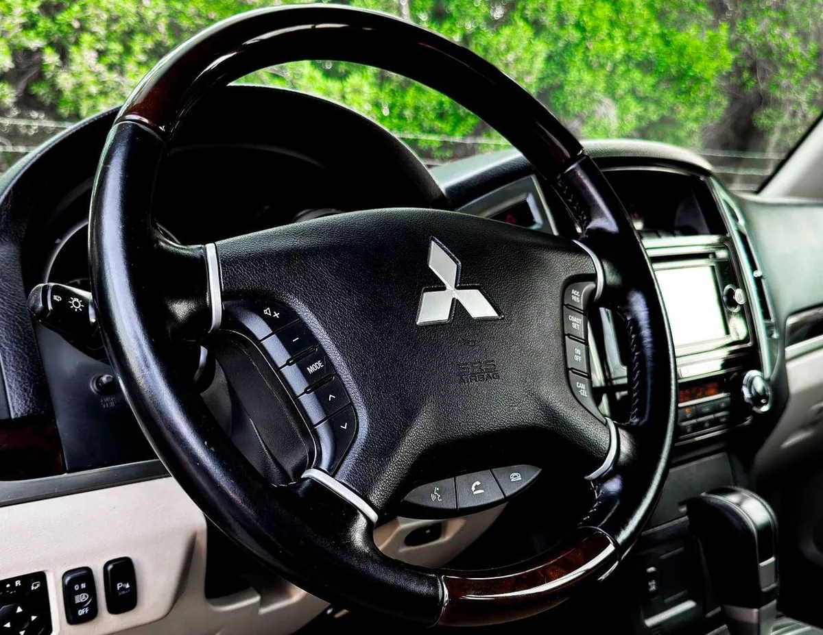 Mitsubishi Pajero GLS HIGHLINE Mitsubishi Pajero | 3.8 L | 2020 | GCC | Accident-Free | In Excellent Condition | 974 P-13-0