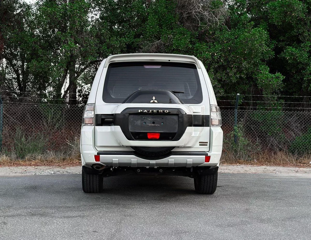 Mitsubishi Pajero GLS HIGHLINE Mitsubishi Pajero | 3.8 L | 2020 | GCC | Accident-Free | In Excellent Condition | 974 P-5-0