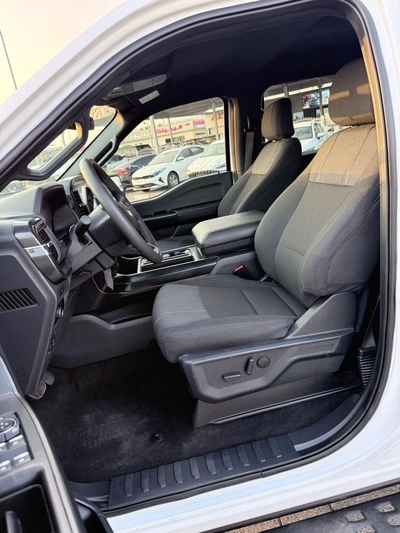 Ford F-150 Ford F- 150 4x4-5