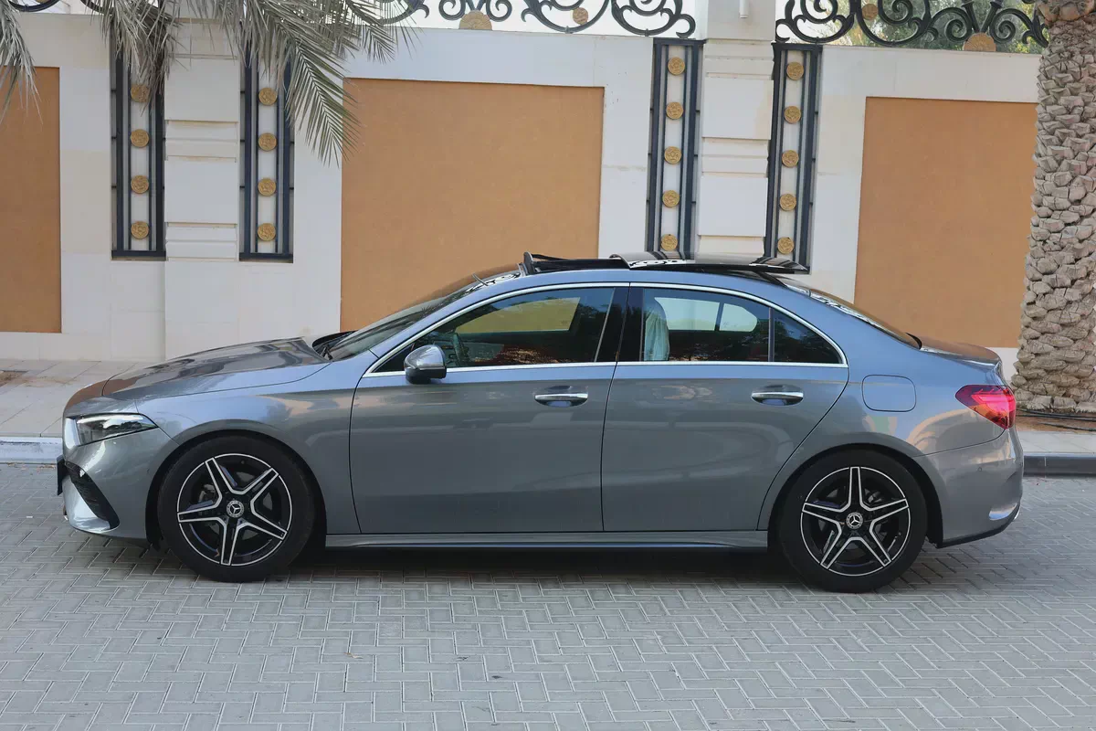 2023 Mercedes-Benz A 200 AMG - GCC Specs - Pristine Condition-6-6