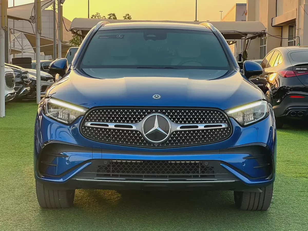 Mercedes benz GLC300 Model 2023 CLEAN TITLE