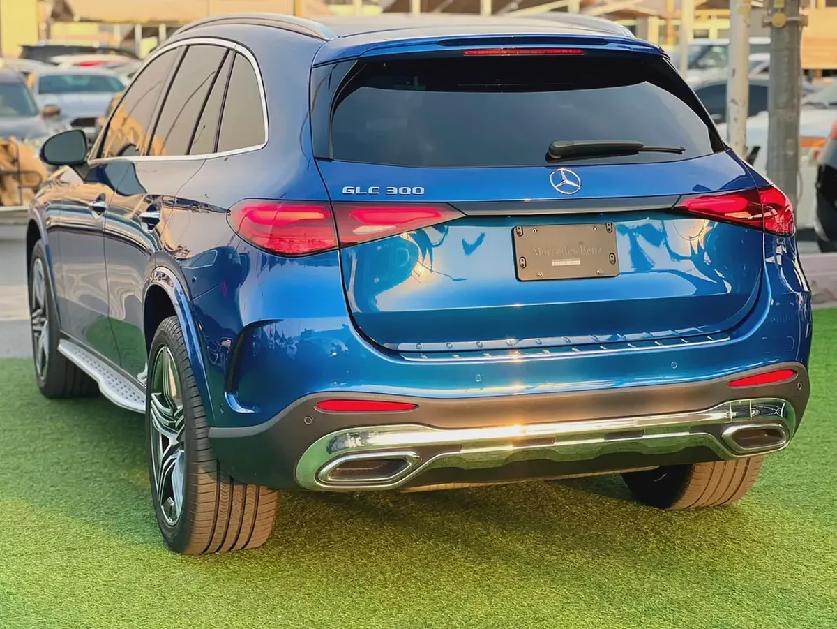 Mercedes benz GLC300 Model 2023 CLEAN TITLE-5-5