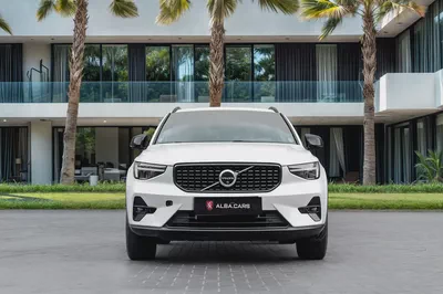 2,253 P.M |  XC40 B4 Ultimate Dark | 0% Downpayment | 2029 Warranty!-3