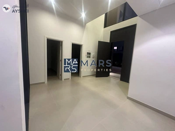 Stand Alone 5 Bedroom Villa With Pool In Masaar