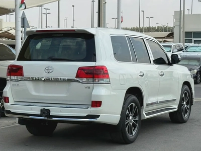 Toyota Land Cruiser 2008 update 2021-5