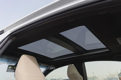 Toyota Camry LE 2.5 L | Hybrid | White | Panoramic Sunroof | Electric Chair | 2026 GCC Specs-12