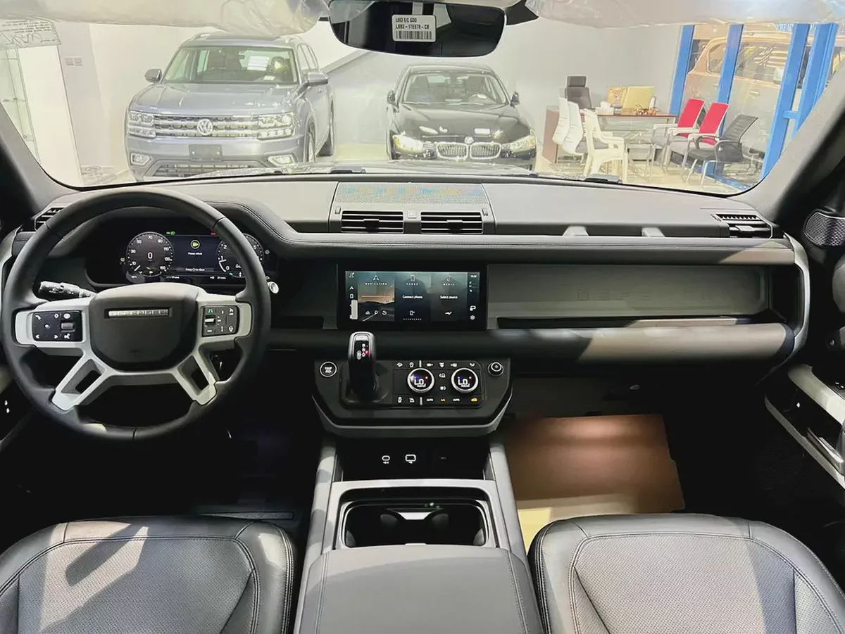 Brand New 2024 Land Rover Defender 110 S P300 | US Specs | Low Mileage-11-11