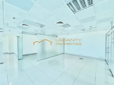 Bright unit | 3 parkings | High Floor | Spacious | Near Metro | Pantry/Washroom-1