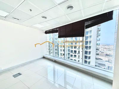Bright unit | 3 parkings | High Floor | Spacious | Near Metro | Pantry/Washroom-5