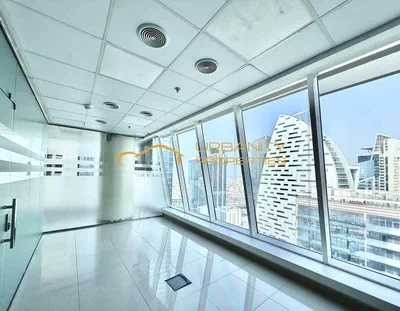 Bright unit | 3 parkings | High Floor | Spacious | Near Metro | Pantry/Washroom-8