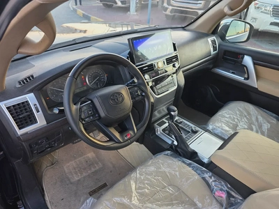 Toyota Land Cruiser GXR V6 4.0L Model 2010 Upgrade 2024 Full Options Gcc Specfactions-6