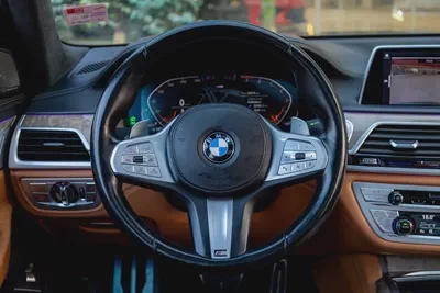 BMW 7 Series 740L 2021-14