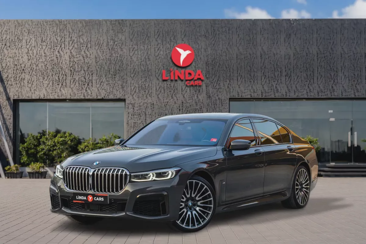 BMW 7 Series 740L 2021