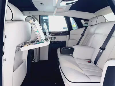 Rolls Royce Phantom / 2014 / 19,000 KMs Only / American Specs-14