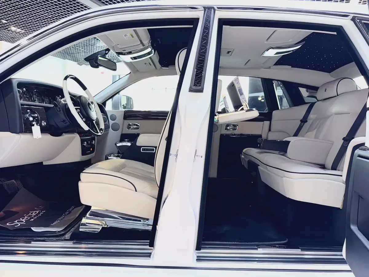 Rolls Royce Phantom / 2014 / 19,000 KMs Only / American Specs-13-13