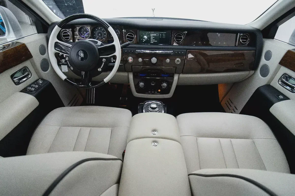 Rolls Royce Phantom / 2014 / 19,000 KMs Only / American Specs-16-16