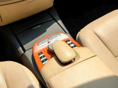 Mercedes S500 GCC Very Low Mileage Model 2006-5