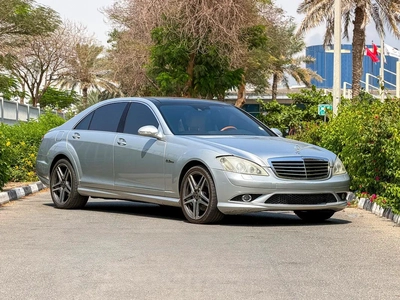 Mercedes S500 GCC Very Low Mileage Model 2006-0