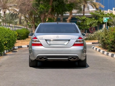 Mercedes S500 GCC Very Low Mileage Model 2006-3