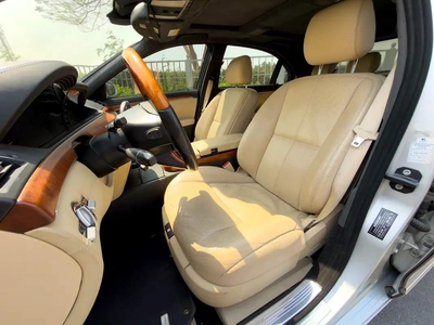 Mercedes S500 GCC Very Low Mileage Model 2006-6