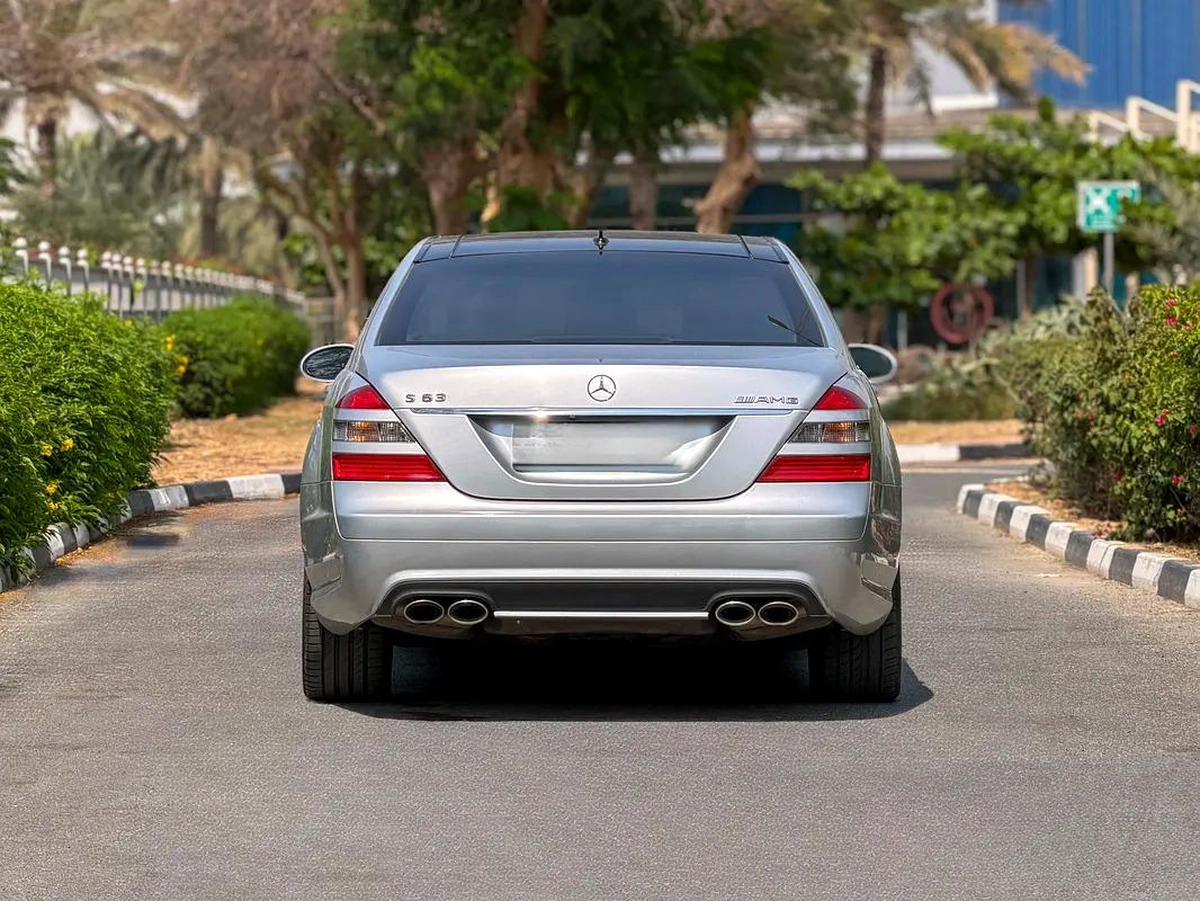 Mercedes S500 GCC Very Low Mileage Model 2006-3-3