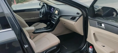 Hyundai Sonata GL 2018 - GCC Specs - Excellent Condition-6