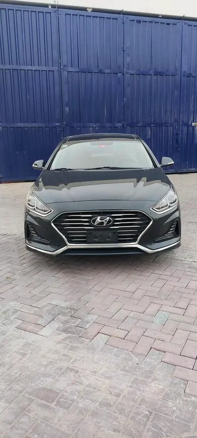 Hyundai Sonata GL 2018 - GCC Specs - Excellent Condition-5