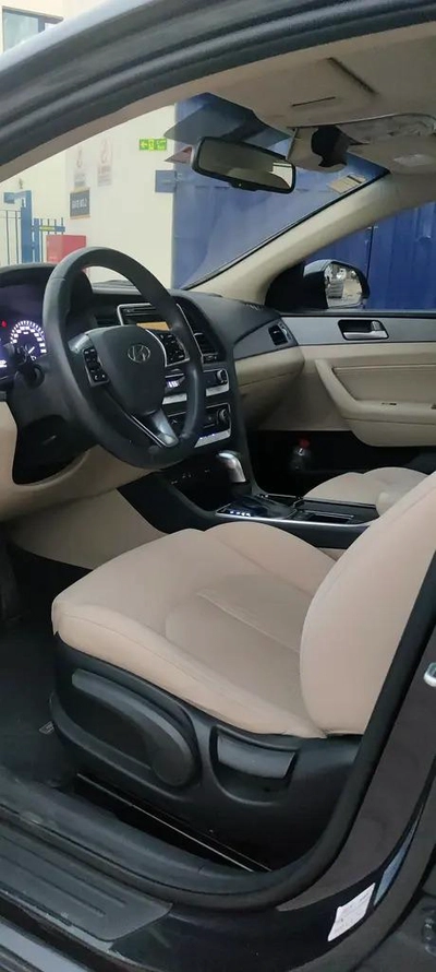 Hyundai Sonata GL 2018 - GCC Specs - Excellent Condition-2
