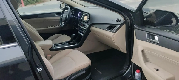 Hyundai Sonata GL 2018 - GCC Specs - Excellent Condition